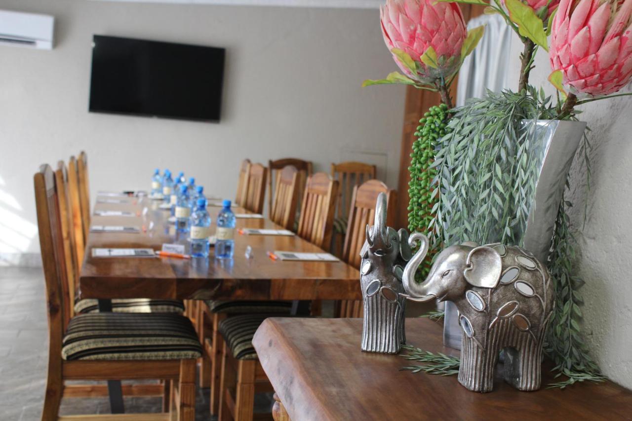 Ivory Tusk Lodge Tzaneen Exterior foto